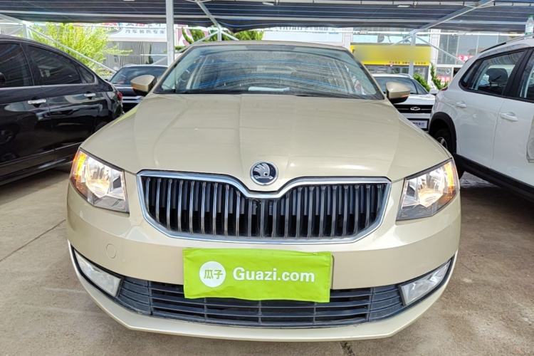 Used Skoda Octavia 2015 1.6L Automatic Yijie Edition Front