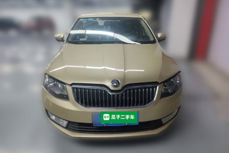 Used Skoda Octavia 2015 1.6L Manual Yijie Edition Front