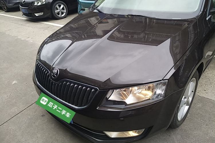 Used Skoda Octavia 2015 1.6L Automatic Yijun Edition Front