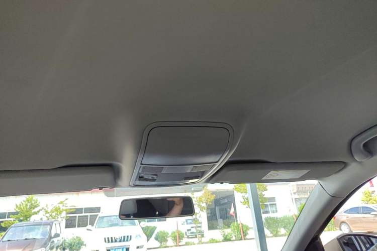 Used Skoda Octavia 2015 1.6L Automatic Yijie Edition Headliner