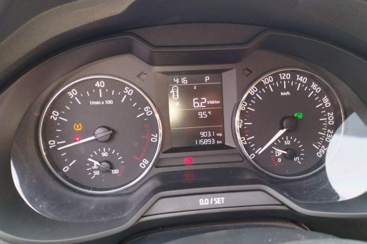 Used Skoda Octavia 2015 1.6L Automatic Yijie Edition Instrument Cluster