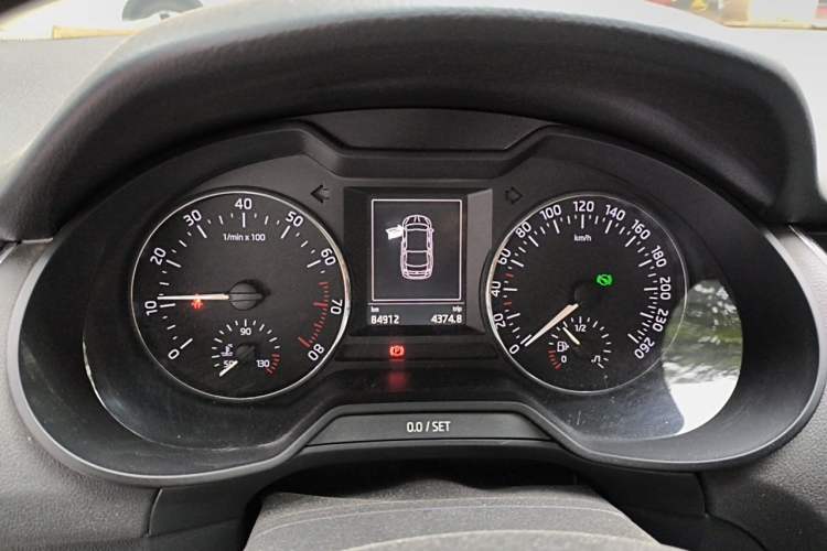 Used Skoda Octavia 2015 1.4TSI DSG Yijun Edition Instrument Cluster