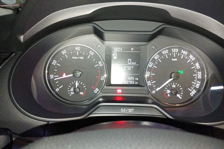 Used Skoda Octavia 2015 1.6L Automatic Yijie Edition Instrument Cluster