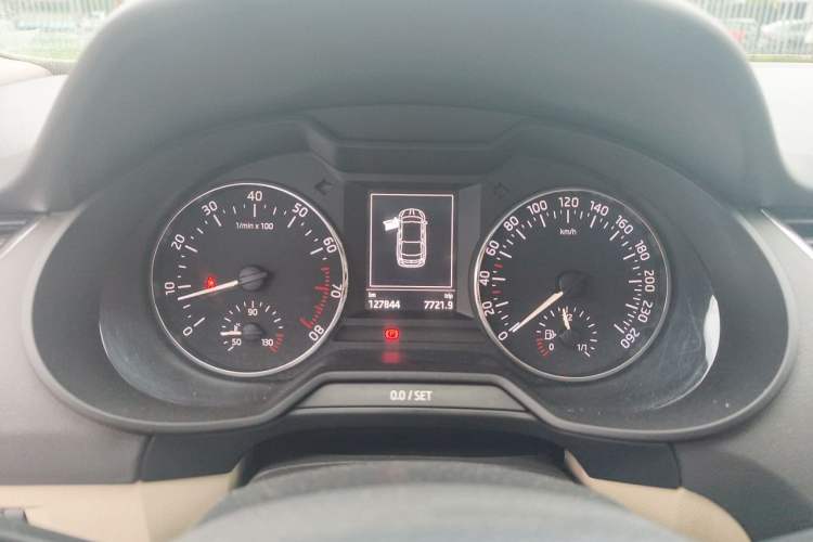 Used Skoda Octavia 2015 1.6L Manual Yijun Edition Instrument Cluster