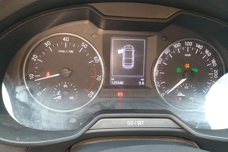 Used Skoda Octavia 2015 1.6L Automatic Yijun Edition Instrument Cluster