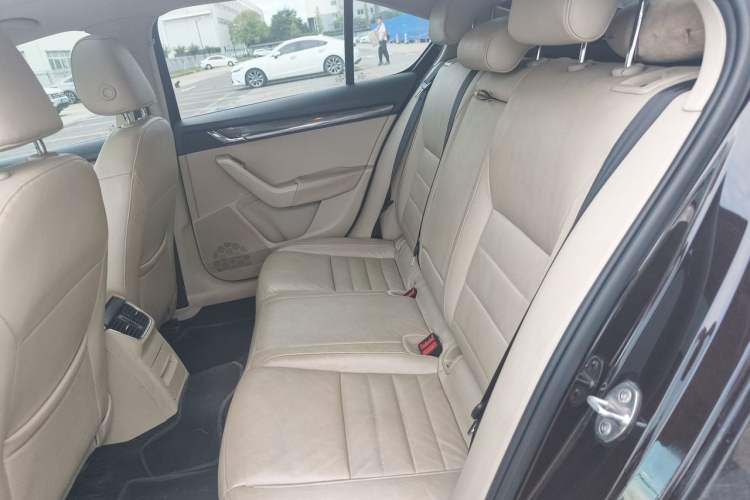 Used Skoda Octavia 2015 1.6L Manual Yijun Edition Left Rear Seat