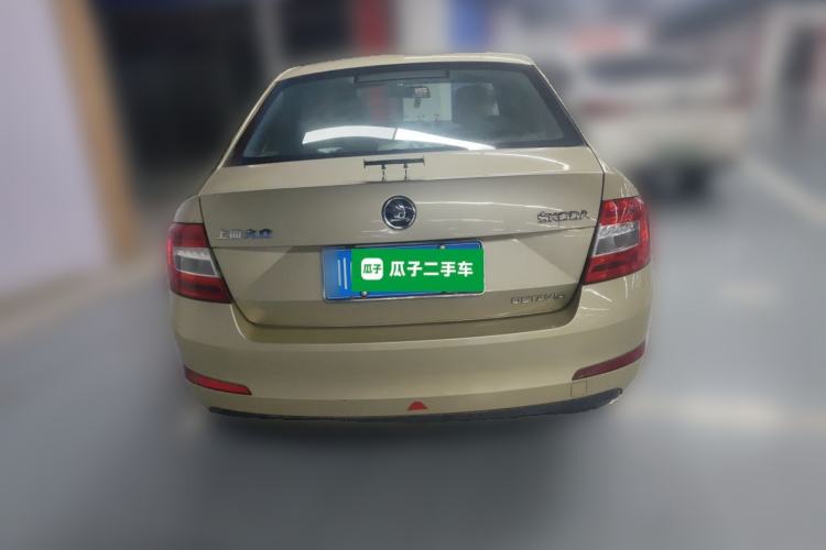 Used Skoda Octavia 2015 1.6L Manual Yijie Edition Rear