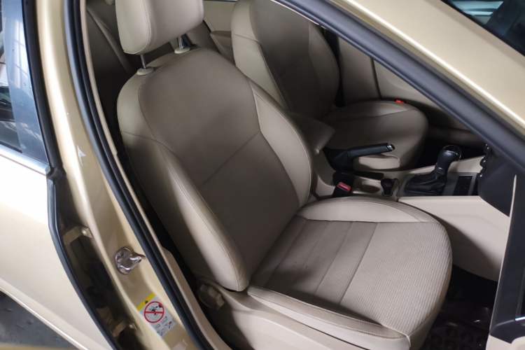 Used Skoda Octavia 2015 1.6L Automatic Yijie Edition Right Front Seat