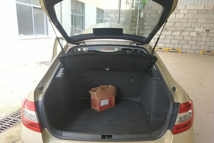 Used Skoda Octavia 2015 1.4TSI DSG Eado Edition Trunk