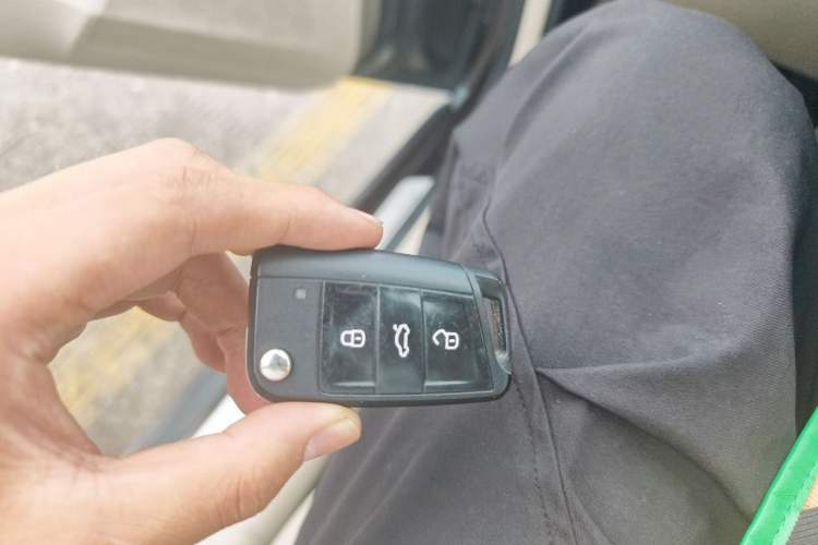 Used Skoda Octavia 2015 1.6L Manual Yijun Edition Vehicle Key