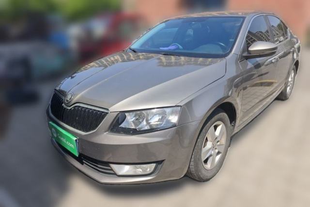 Used Skoda Octavia 2015 1.6L Manual Eado Edition