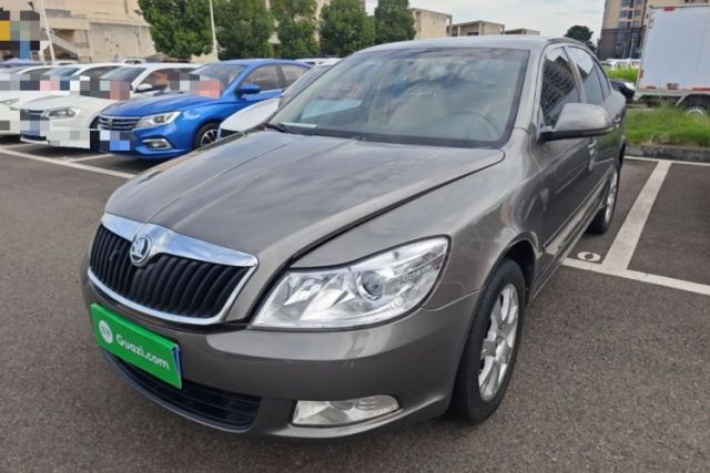 Skoda Octavia 2015 Classic Model 1.6L Automatic Yijie Version с пробегом