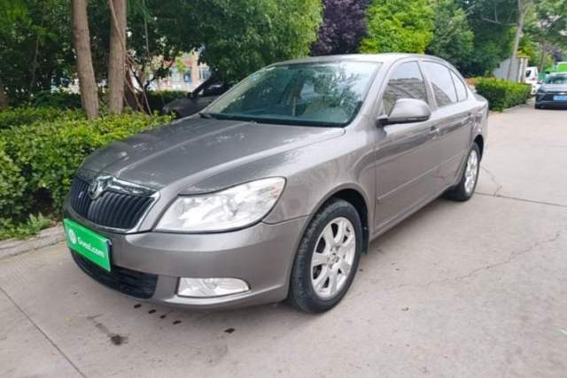 Skoda Octavia 2015 Classic Model 1.6L Automatic Yijie Version с пробегом