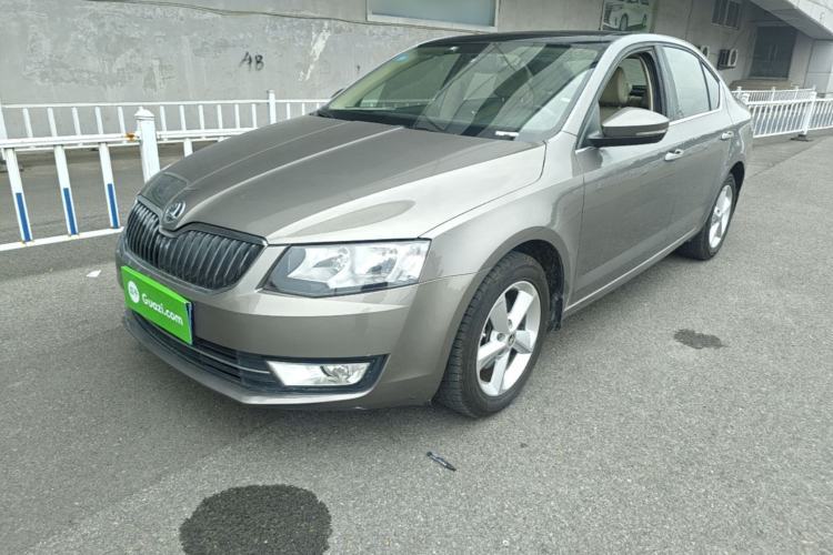Used Skoda Octavia 2015 1.6L Automatic Yijun Edition Guazi used car, China used car export, Used car for sale, Used cars, Cheapest cars for sale