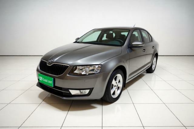 Ojetý Skoda Octavia 2015 1.6L Automatic Yijun Edition