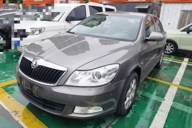 Used Skoda Octavia 2015 Classic Model 1.6L Automatic Elegance Edition