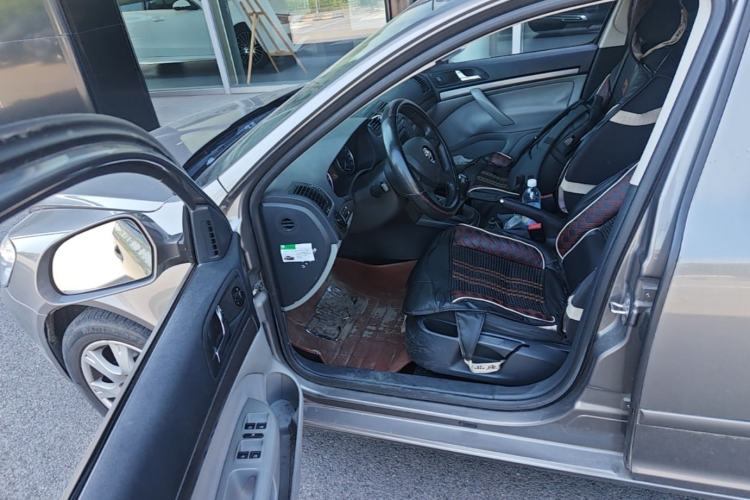 Used Skoda Octavia 2015 Classic Model 1.6L Manual Yijie Edition Driver Seat