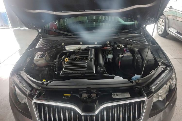 Used Skoda Octavia 2015 1.4TSI DSG Yijun Edition Engine Bay