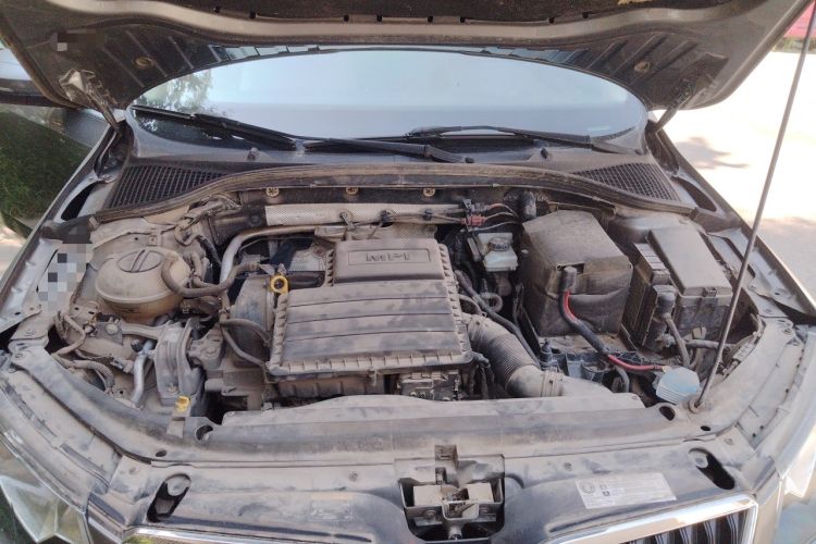 Used Skoda Octavia 2015 1.6L Automatic Yijie Edition Engine Bay