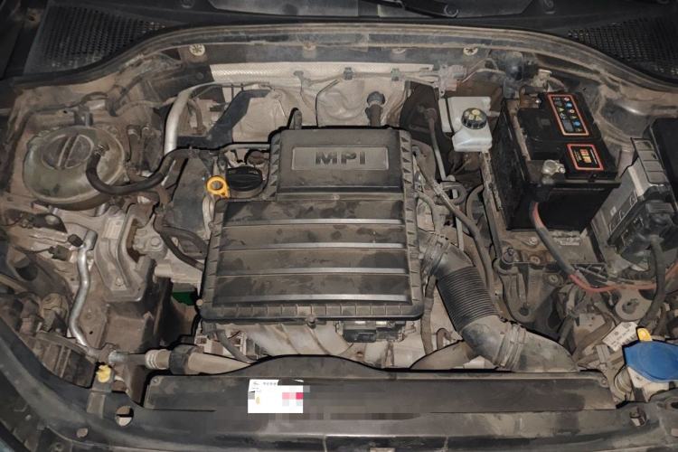 Used Skoda Octavia 2015 1.6L Manual Yijie Edition Engine Bay