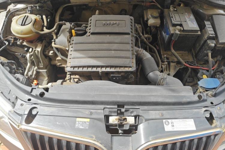 Used Skoda Octavia 2015 1.6L Manual Yijie Edition Engine Bay