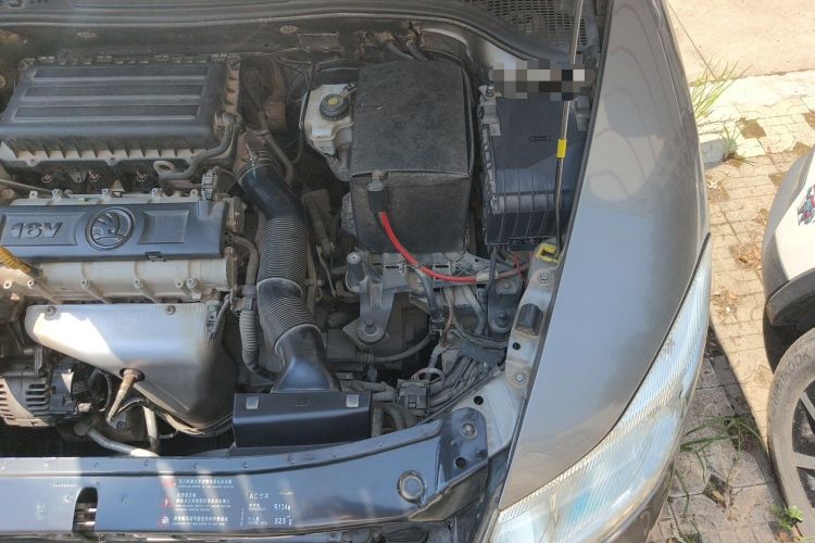 Used Skoda Octavia 2015 Classic Model 1.6L Manual Yijie Edition Engine Bay Left