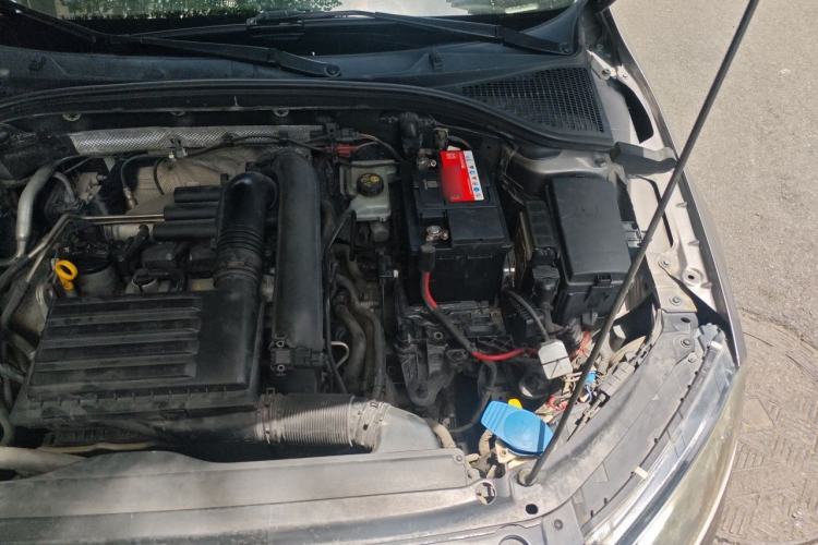 Used Skoda Octavia 2015 1.4TSI DSG Yijun Edition Engine Bay Left
