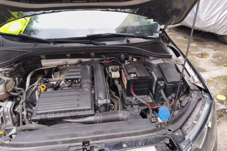 Used Skoda Octavia 2015 1.4TSI DSG Yijun Edition Engine Bay Left