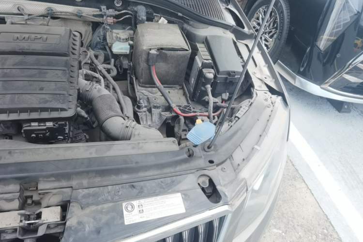 Used Skoda Octavia 2015 1.6L Automatic Yijie Edition Engine Bay Left