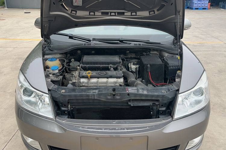 Used Skoda Octavia 2015 Classic Model 1.6L Automatic Yijie Version Engine Bay