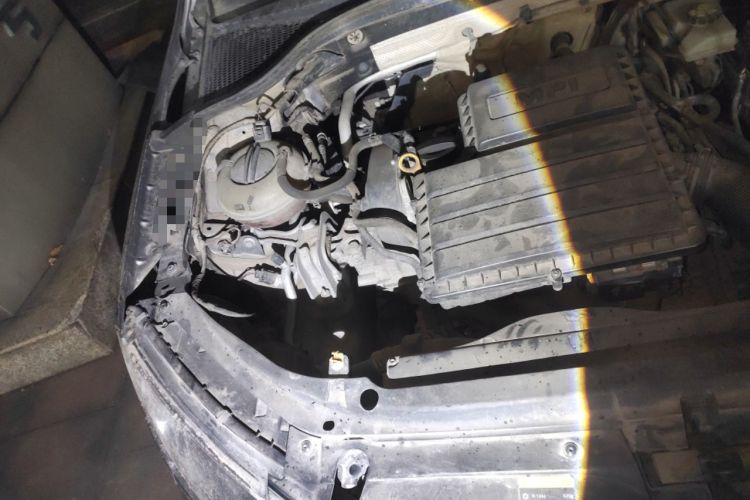 Used Skoda Octavia 2015 1.6L Automatic Yijie Edition Engine Bay Right