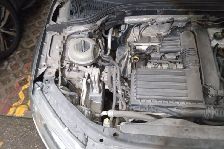Used Skoda Octavia 2015 1.4TSI DSG Eado Edition Engine Bay Right