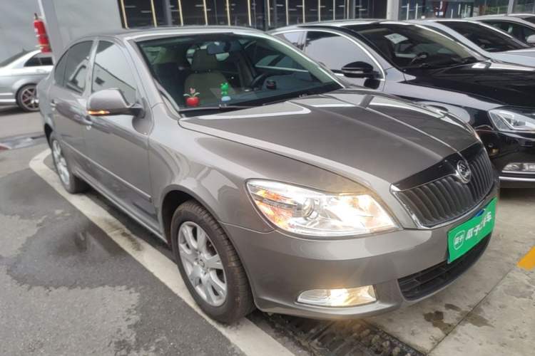 Used Skoda Octavia 2015 Classic Model 1.6L Manual Yijie Edition Exterior 1