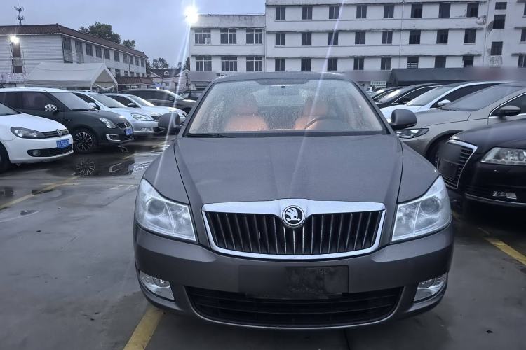 Used Skoda Octavia 2015 Classic Model 1.6L Automatic Yijie Version Exterior 1
