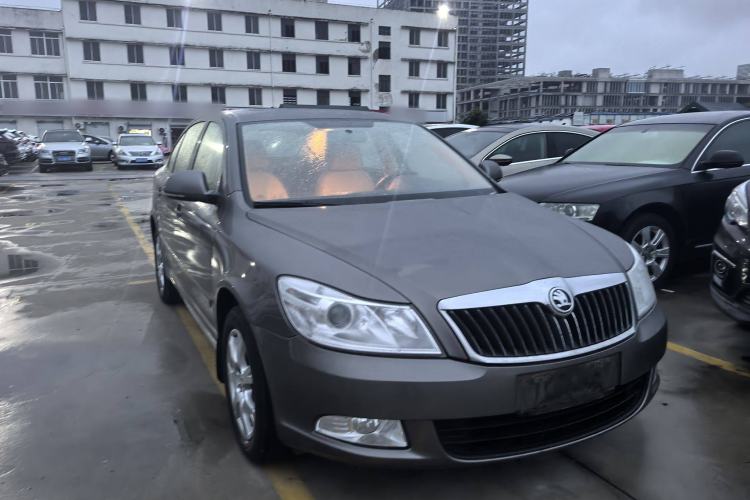 Used Skoda Octavia 2015 Classic Model 1.6L Automatic Yijie Version Exterior 2