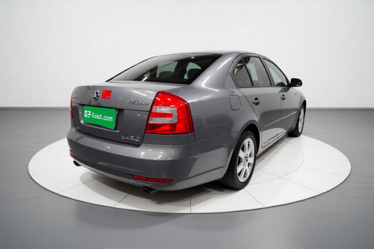 Used Skoda Octavia 2015 Classic Model 1.6L Automatic Yijie Version Exterior 3