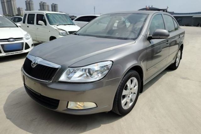 Skoda Octavia 2015 Classic Model 1.6L Automatic Yijie Version usado