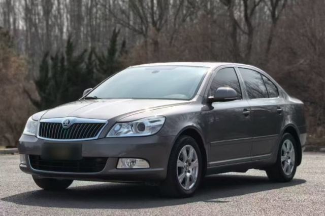 Used Skoda Octavia 2015 Classic Model 1.6L Manual Yijie Edition