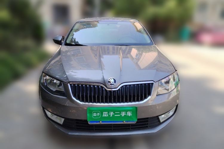 Used Skoda Octavia 2015 1.6L Automatic Yijie Edition Front
