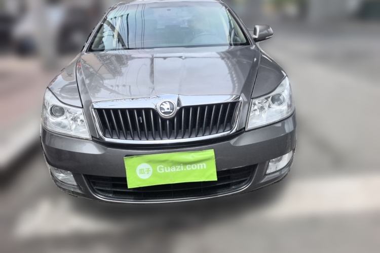 Used Skoda Octavia 2015 Classic Model 1.6L Manual Yijie Edition Front