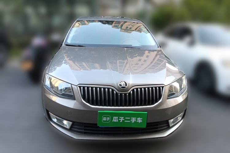 Used Skoda Octavia 2015 1.6L Automatic Yijie Edition Front