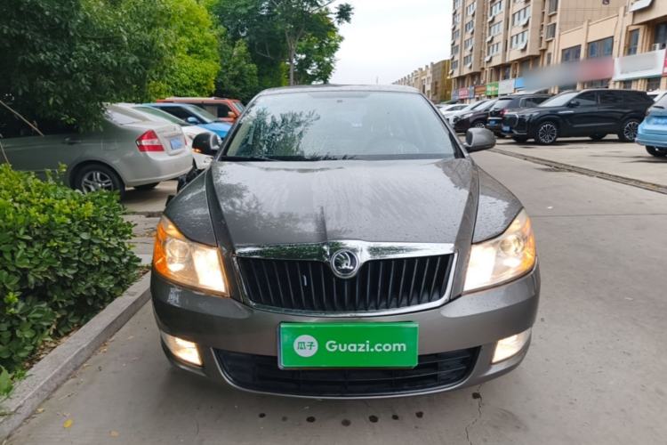 Used Skoda Octavia 2015 Classic Model 1.6L Automatic Yijie Version Front