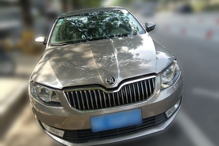 Used Skoda Octavia 2015 1.6L Automatic Yijie Edition Front