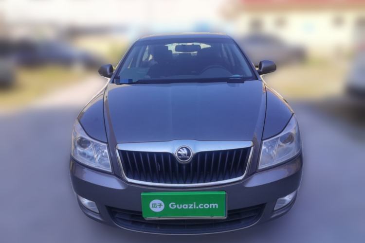 Used Skoda Octavia 2015 Classic Model 1.6L Manual Eado Version Front