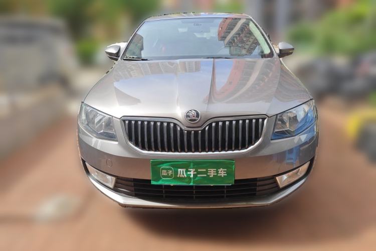Used Skoda Octavia 2015 1.6L Manual Yijie Edition Front