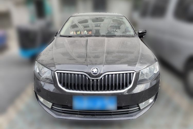 Used Skoda Octavia 2015 1.6L Automatic Yijun Edition Front