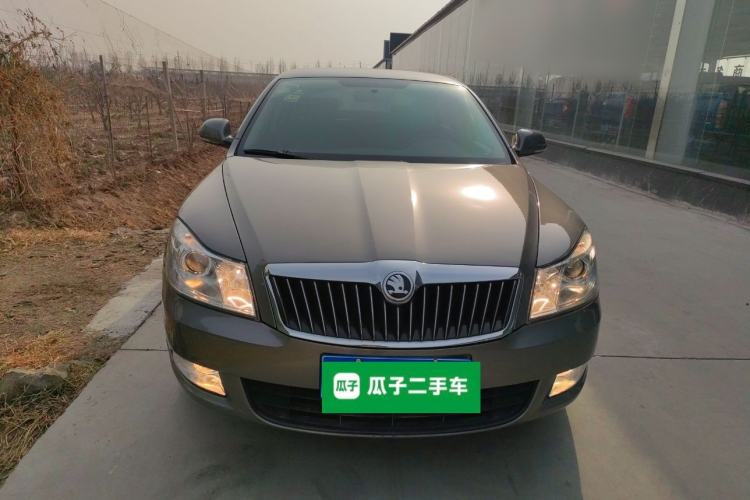 Used Skoda Octavia 2015 Classic Model 1.6L Manual Eado Version Front