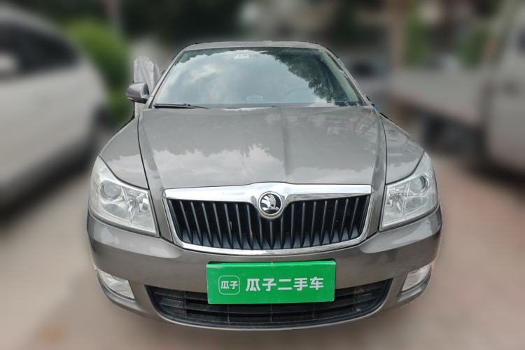 Used Skoda Octavia 2015 Classic Model 1.6L Automatic Yijie Version Front