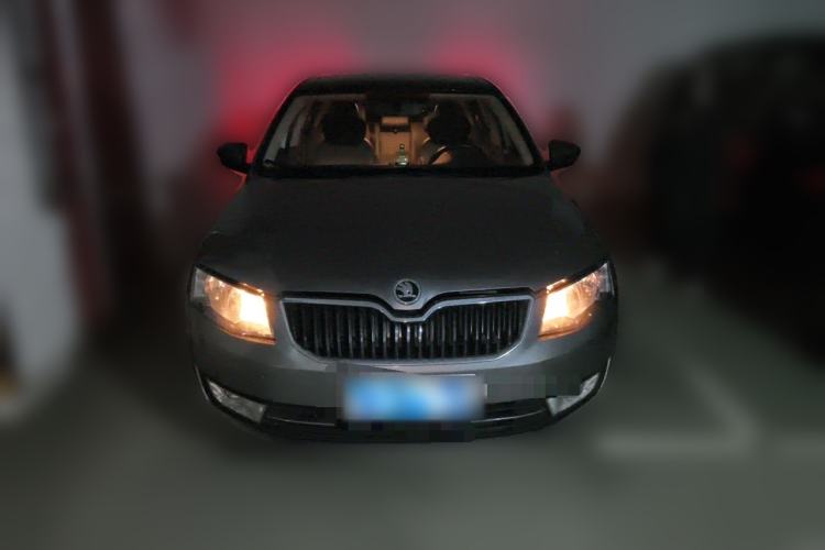 Used Skoda Octavia 2015 1.6L Manual Yijun Edition Front