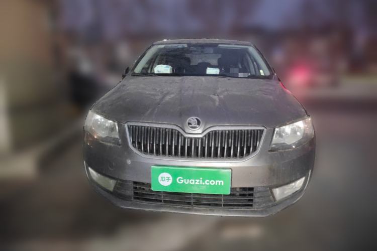 Used Skoda Octavia 2015 1.6L Automatic Yijie Edition Front